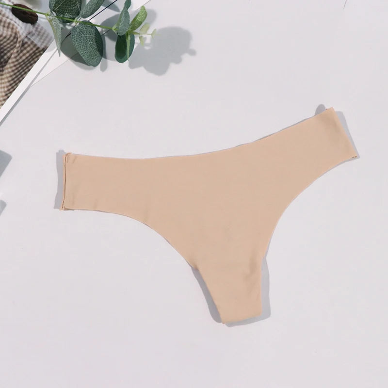 Hot Silk Seamless Thong – Low Rise