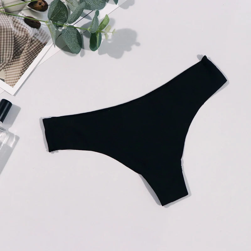 Hot Silk Seamless Thong – Low Rise